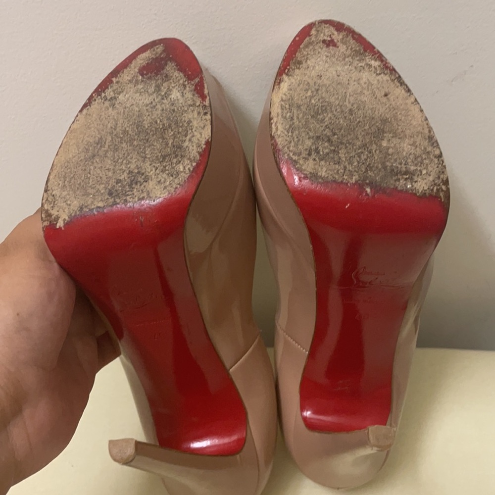 Authentic CL heels - Picture 3 of 4